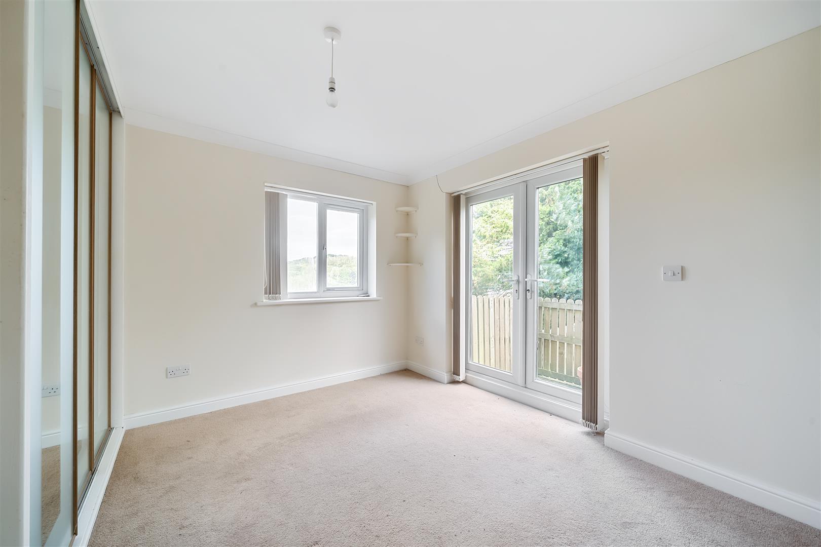 Property Image 18e21e49-7e05-42ee-b3ca-c59f660b747e