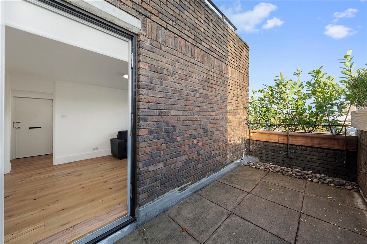 Property Image 18e24855-24a4-457d-bb26-b7917298f852