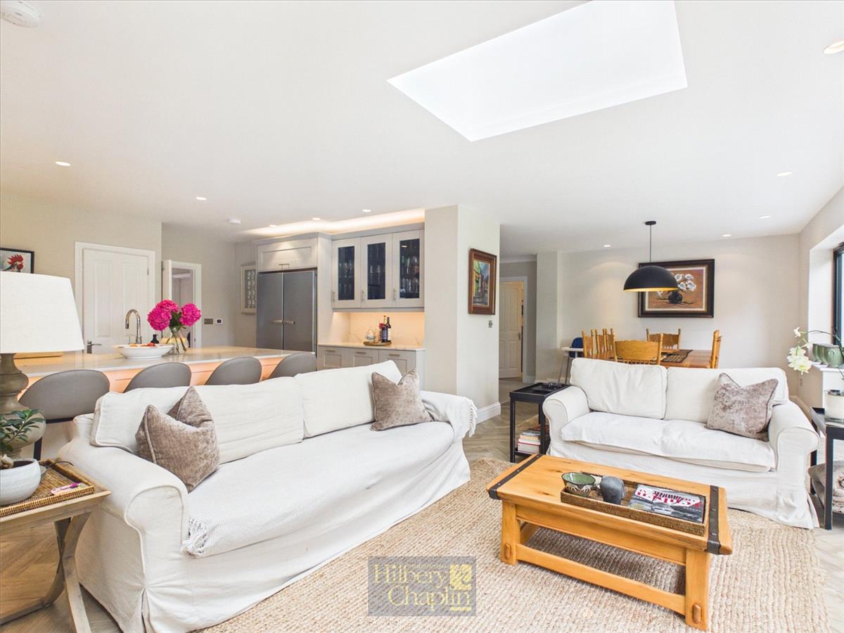 Property Image 18e3c856-42db-4a8b-b35f-0b74203267cd