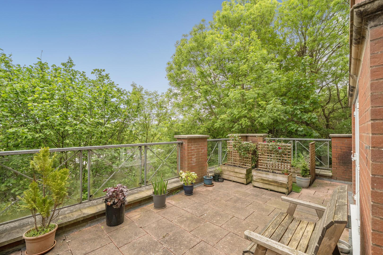 Property Image 18e7aad0-de1f-446b-b617-665e4ebec4a6