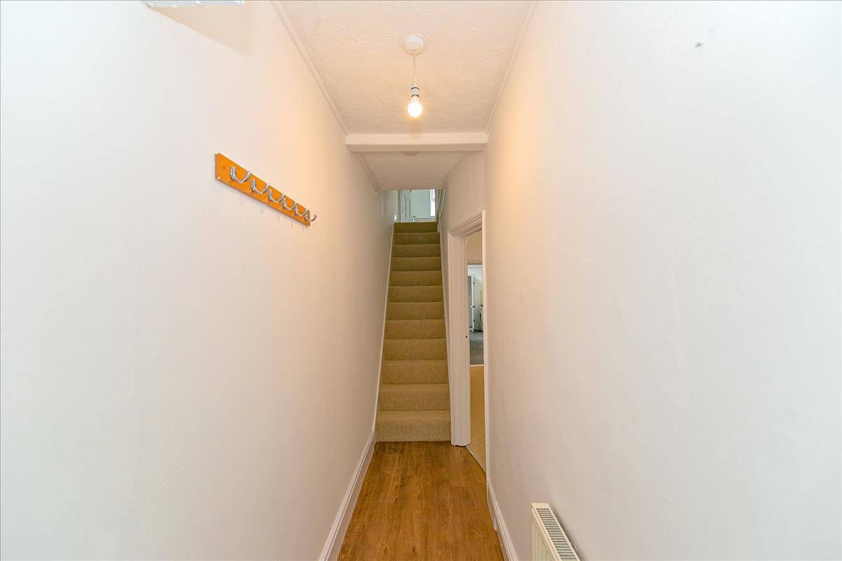 Property Image 18e8223a-e66c-42b7-887d-c39a11151207