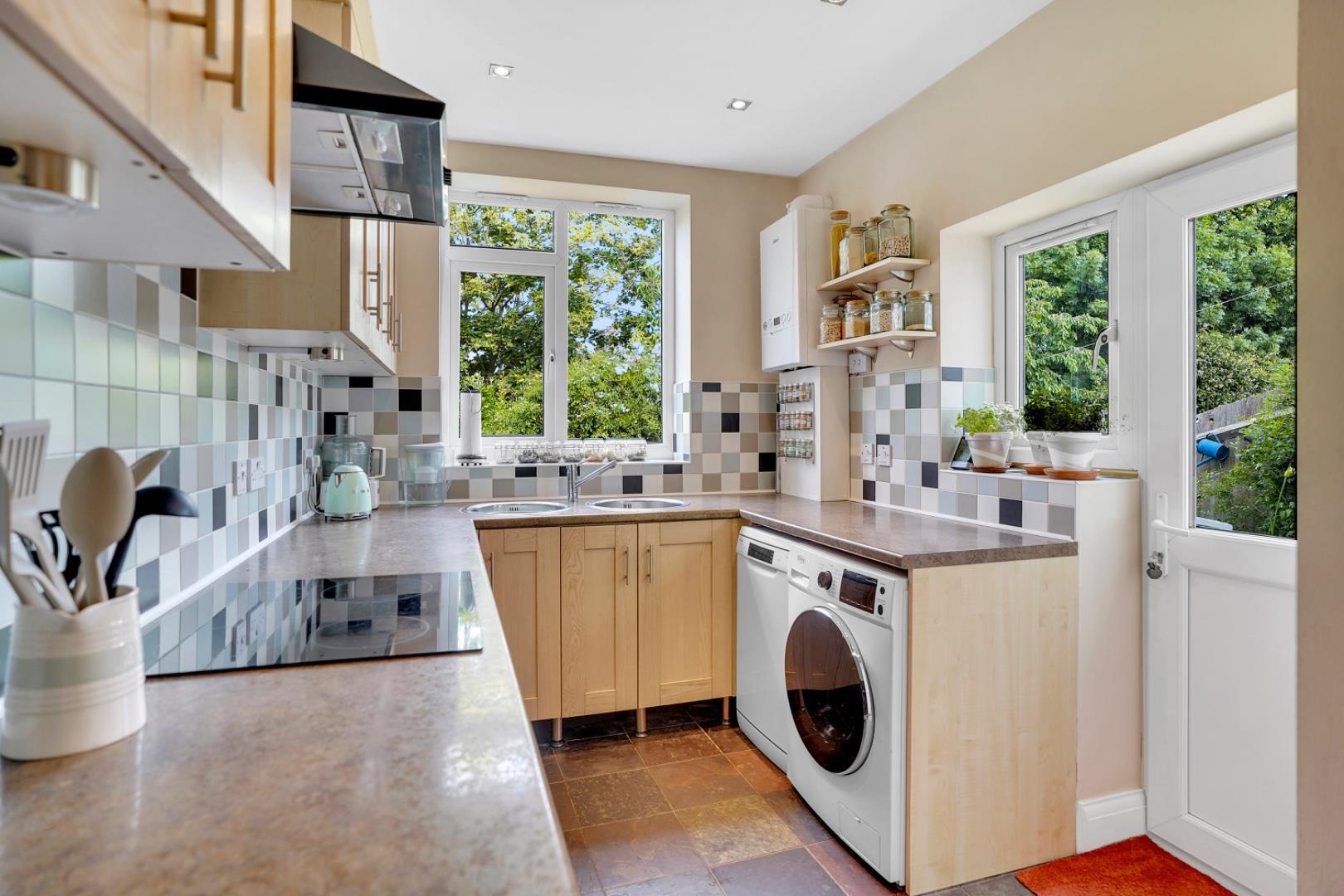 Property Image 18ef0e8e-752f-4cd6-9abd-cf25f81a07ac