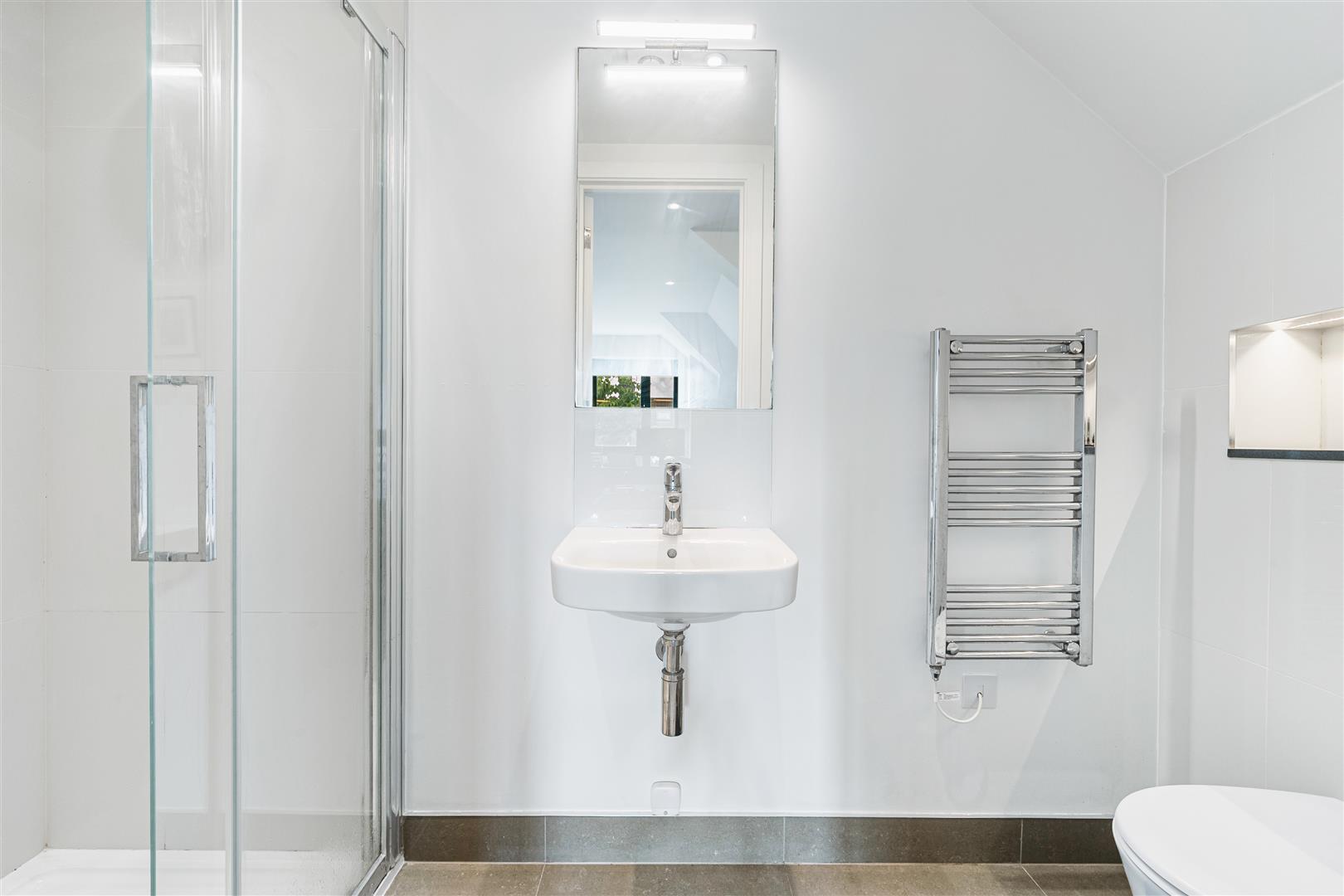 Property Image 18f291a9-1c63-4a6e-b472-2d3a62972139