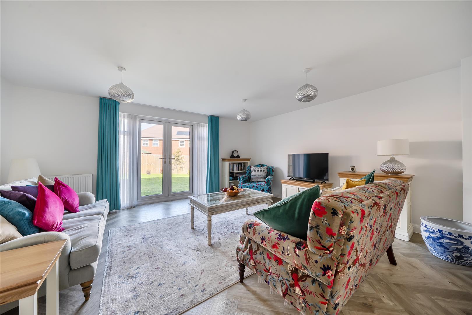 Property Image 18f686ef-7c3c-4869-9e43-426baaad578c