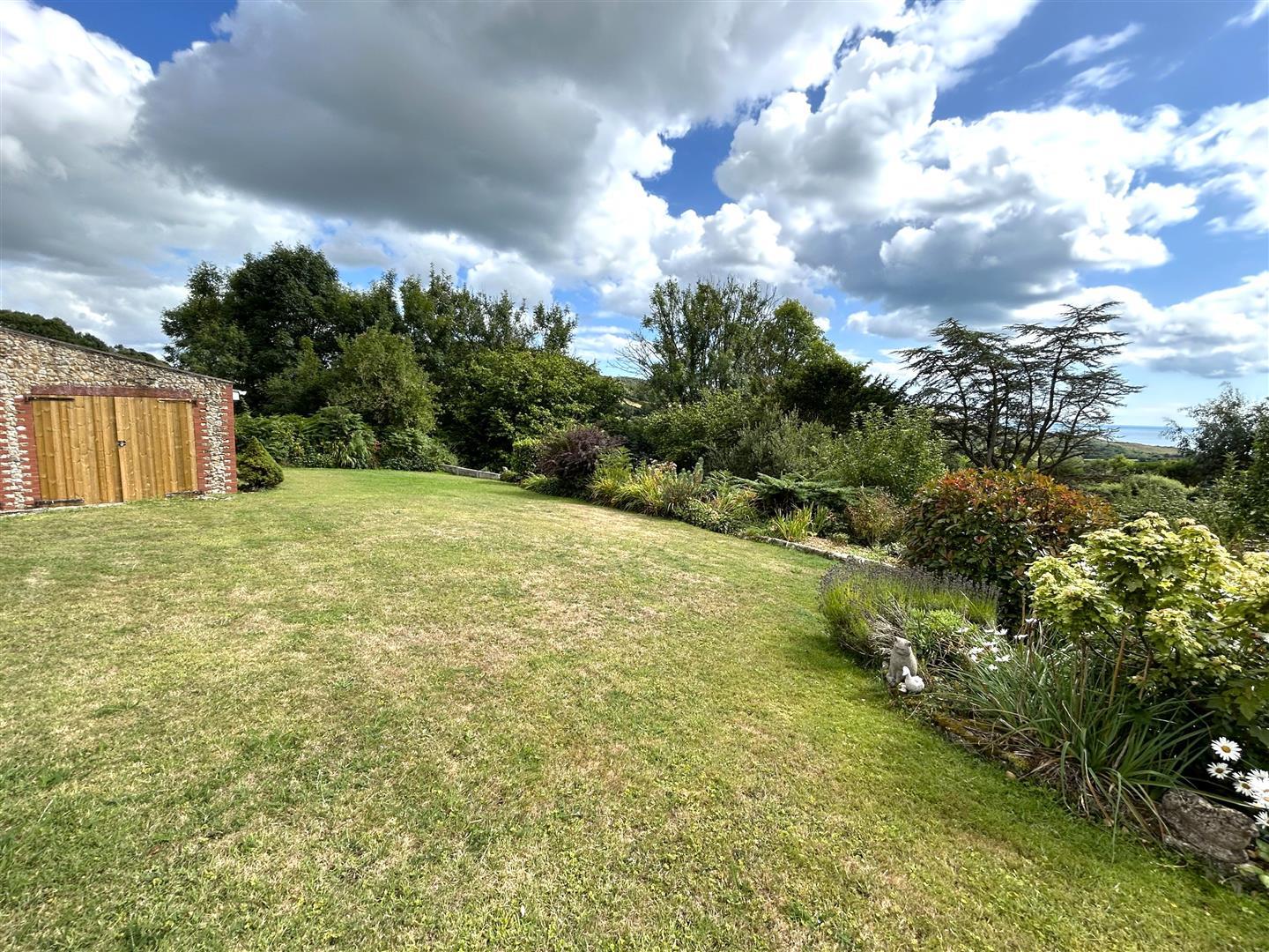 Property Image 18f9833c-d418-44af-97f4-13819abdf269