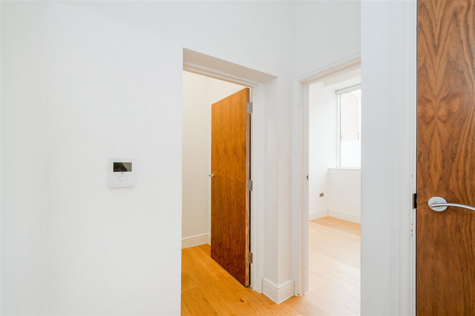 Property Image 1932db66-2b3c-4fd0-971c-cccdf1abe746