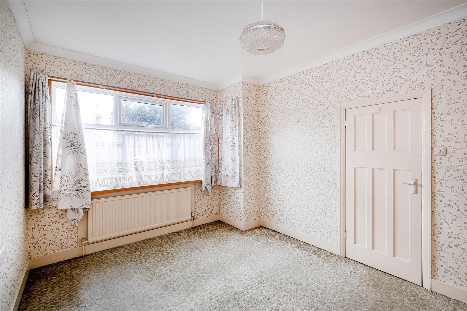 Property Image 1941fe72-d34a-4f28-b6d0-0f068bda07ad