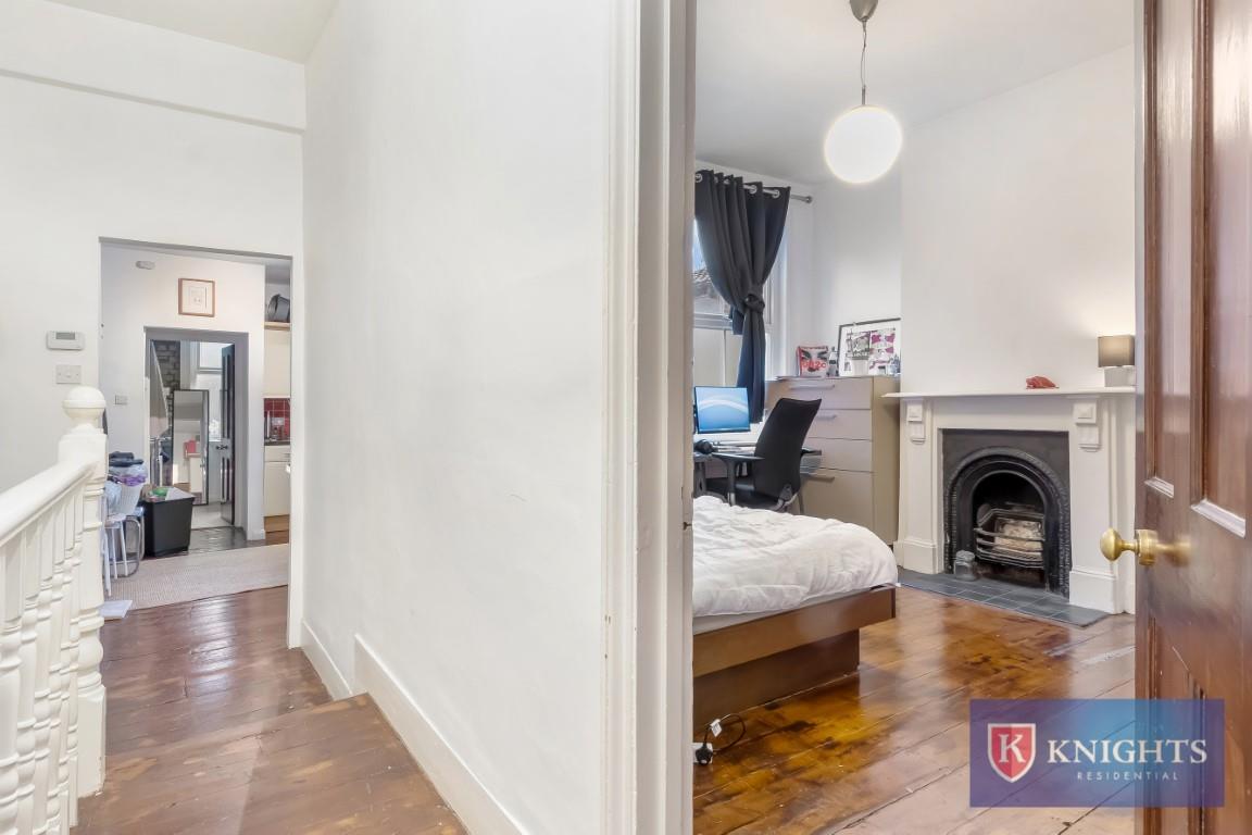 Property Image 195bf183-55f2-472c-82f0-3901522771fe