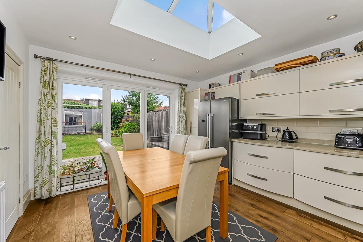 Property Image 195c8775-1db3-4107-8d97-bd8aaf23a1a5