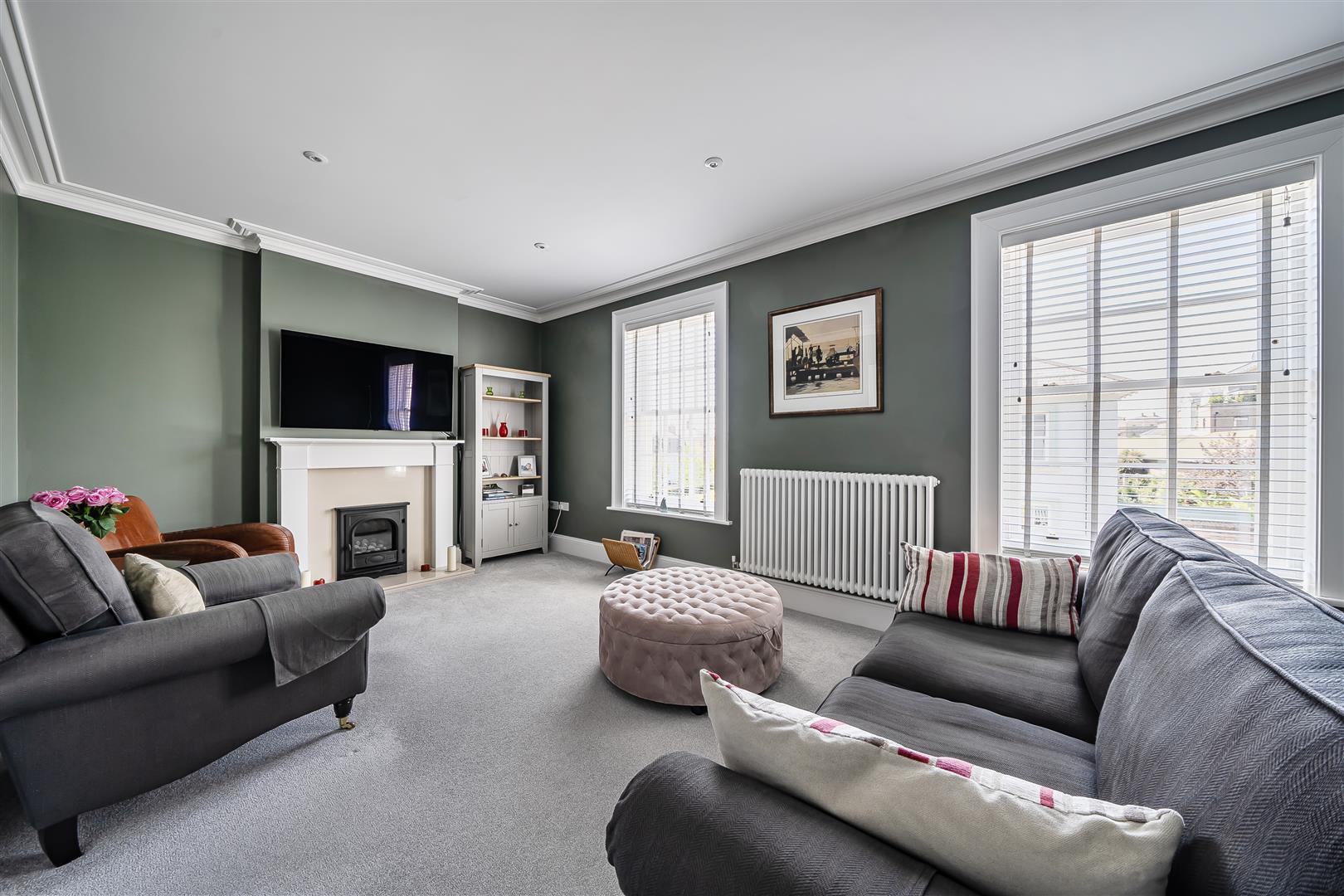Property Image 196b168a-ad84-45fe-bd48-d258c8dcb068