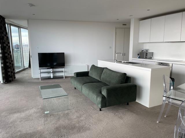 Property Image 198730fb-9dd1-40ec-a553-1704f000d1cf