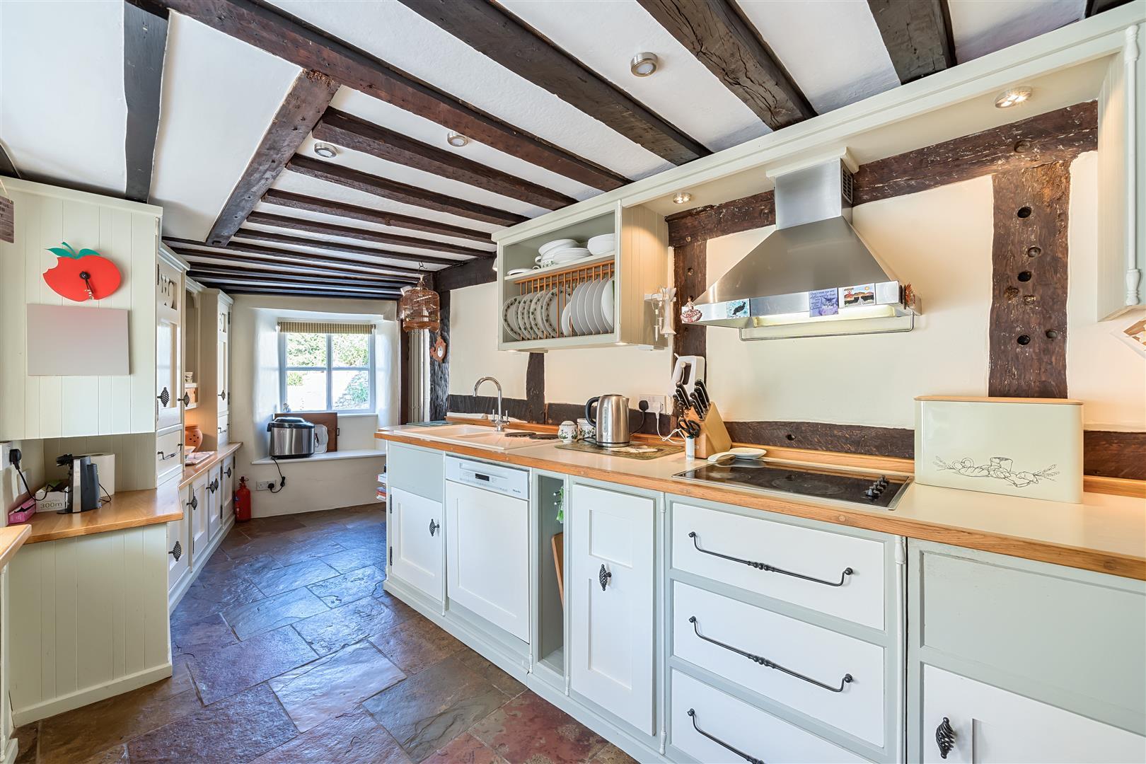 Property Image 1992e522-292c-46a4-b97b-6939aa36966e