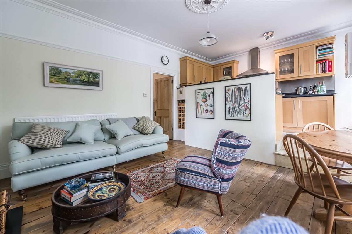 Property Image 199982b1-21b0-443b-8c9a-f6938a34c807