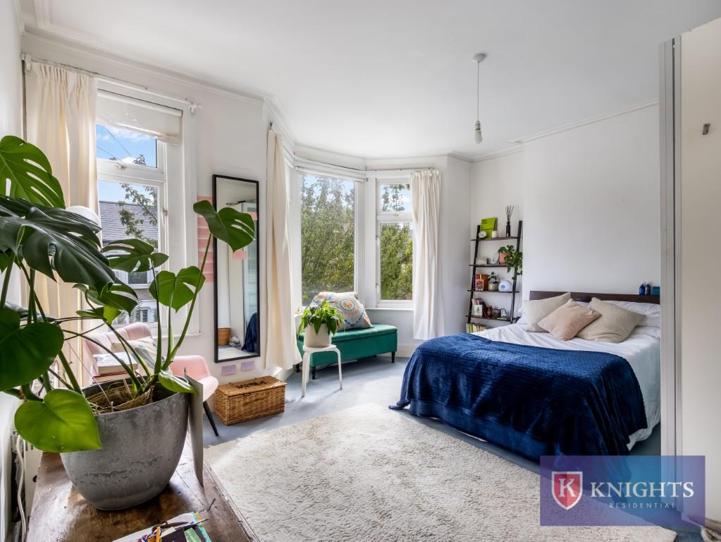 Property Image 19b058aa-5a51-4316-adf7-bf51f722f7be