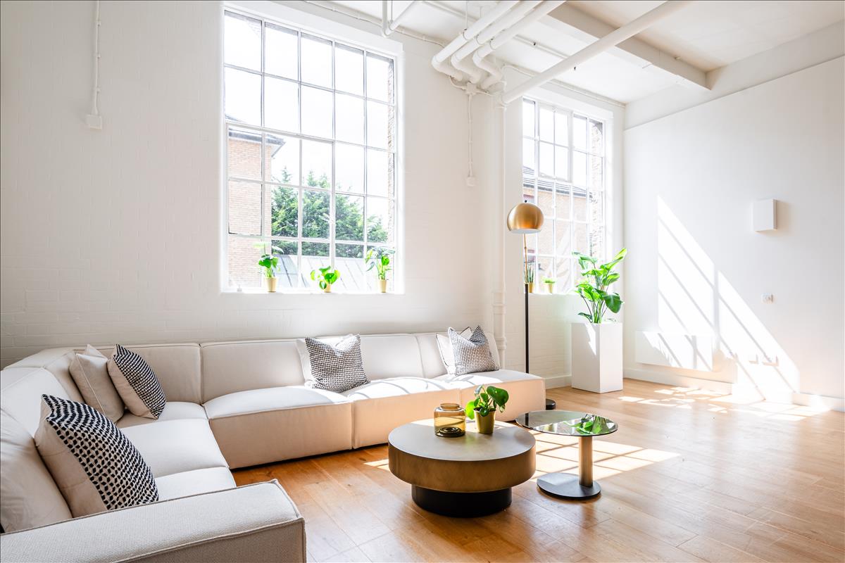 Studio with separate sleeping area, one bedroom, 1 bedroom, for sale in Hoxton, Angel, Hackney, N1