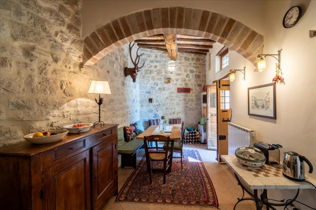 Property Image 19d34be0-f51f-492b-b6c7-24be996b5e81