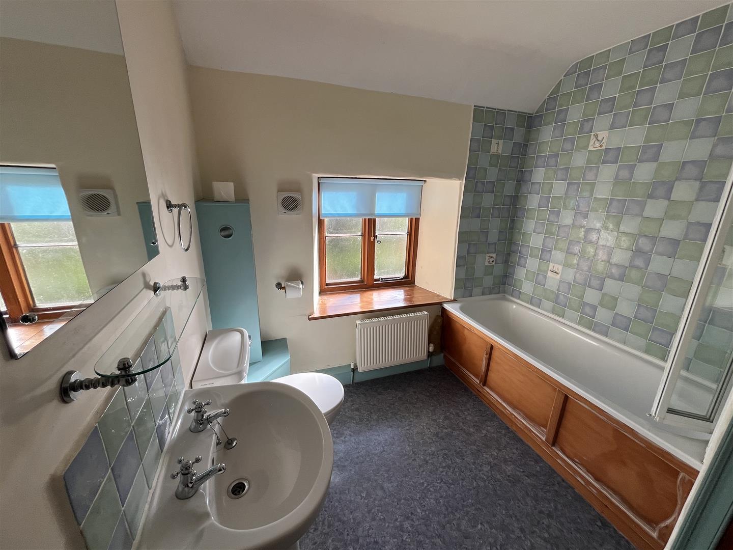 Property Image 19d932fb-6d1e-47b7-a6ff-4288439d7882