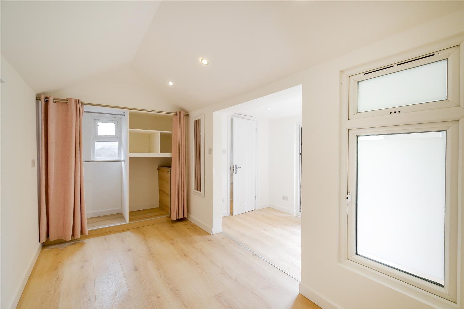 Property Image 19da039a-9ffe-44b6-852e-30921c094af7