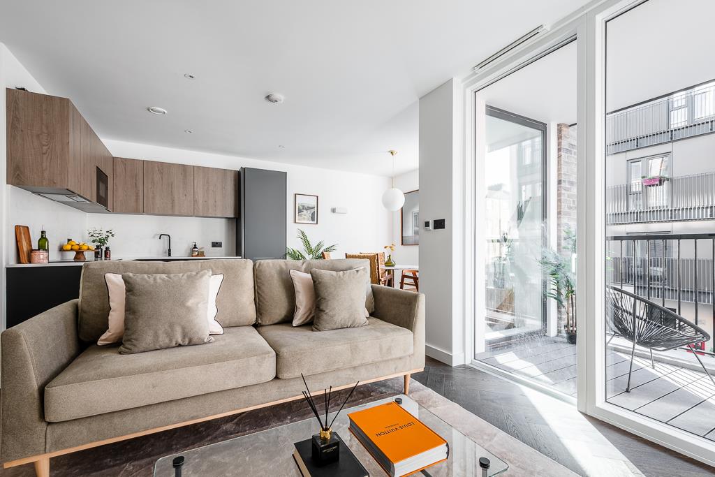 Spurstowe Terrace Penthouse Apartment For Sale, Hackney Downs
