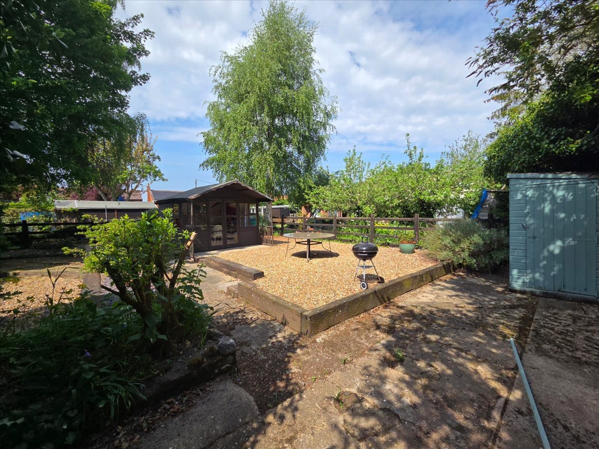 Property Image 19ecf1a5-b9d8-4a06-9c61-e5adb662df6e