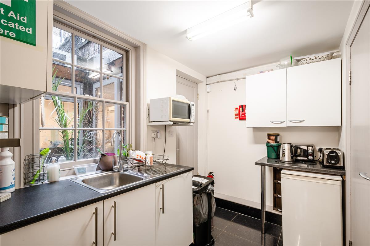 Property Image 1a060fd9-7508-44c2-8d99-f7d1c9d57106