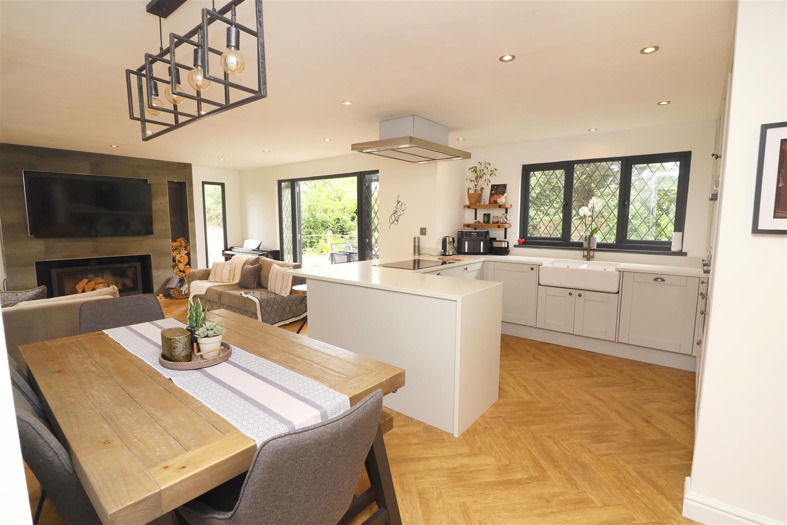 Property Image 1a09e919-1524-4012-86b1-5bc79d66bade