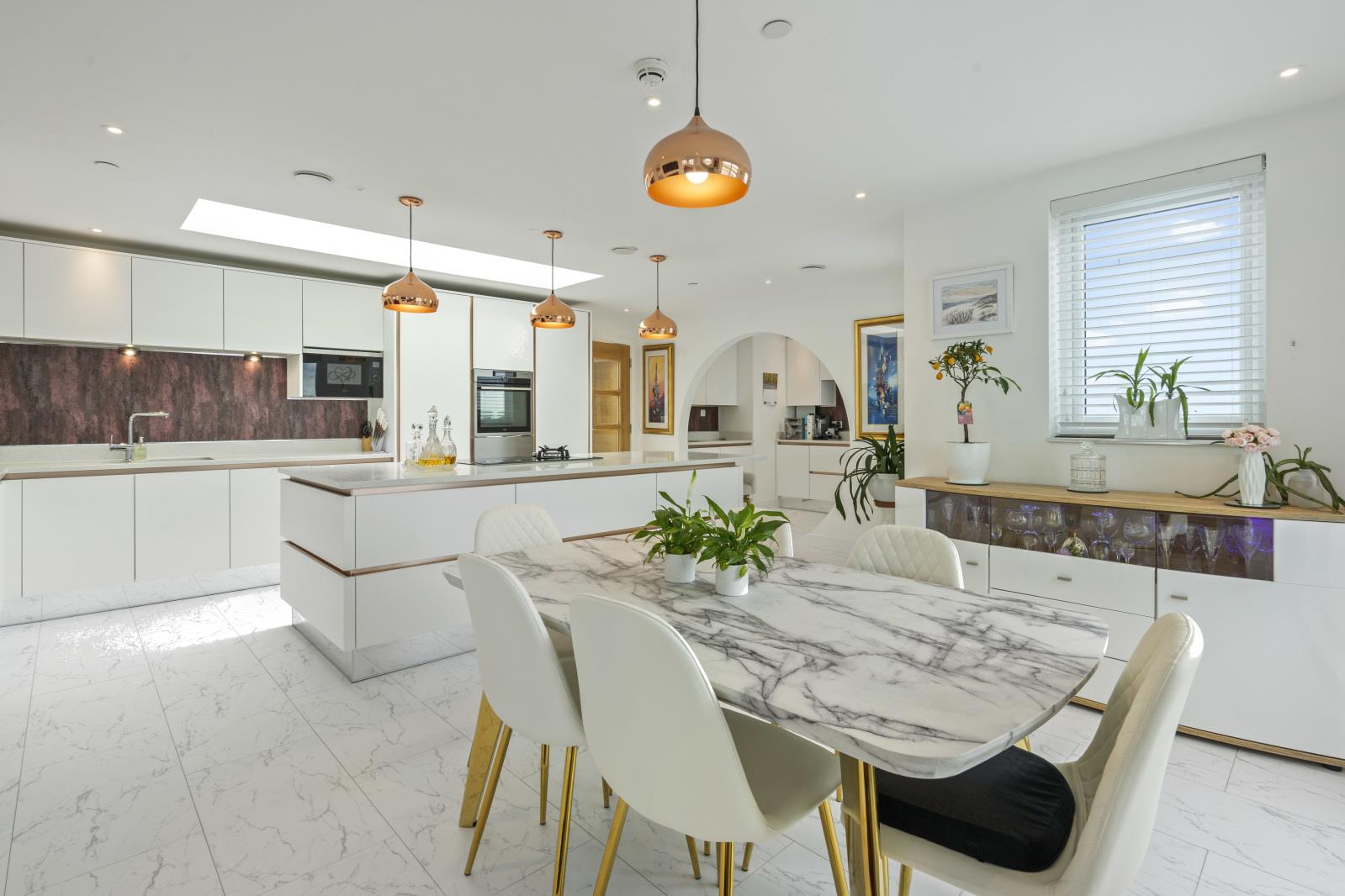 Property Image 1a157370-ef9c-4f5e-a5a4-c04036190868