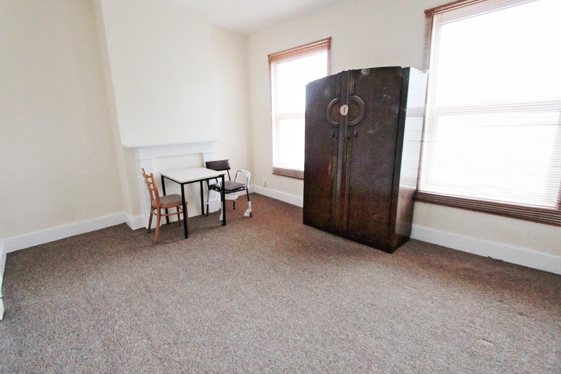 Property Image 1a165180-97f1-40ac-b5b6-0f65b18874ce
