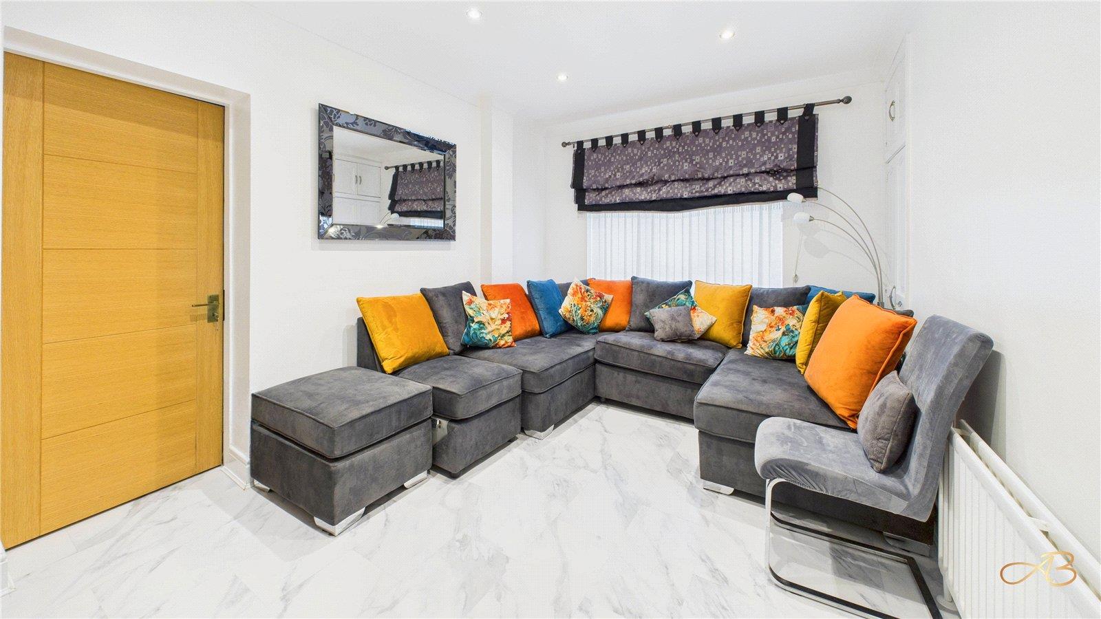 Property Image 1a176a24-35de-4a09-946a-98bdbff1c4f1