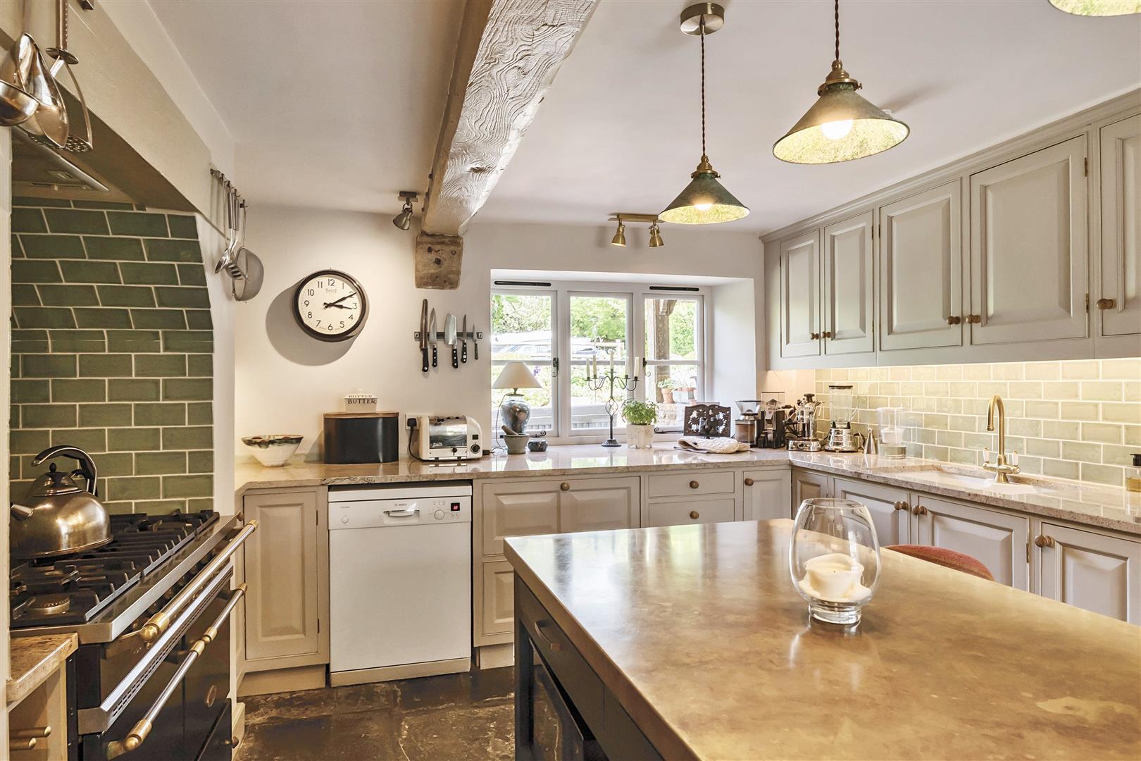 Property Image 1a224bc5-22ff-4e6d-b117-4d1a69d5f4ec