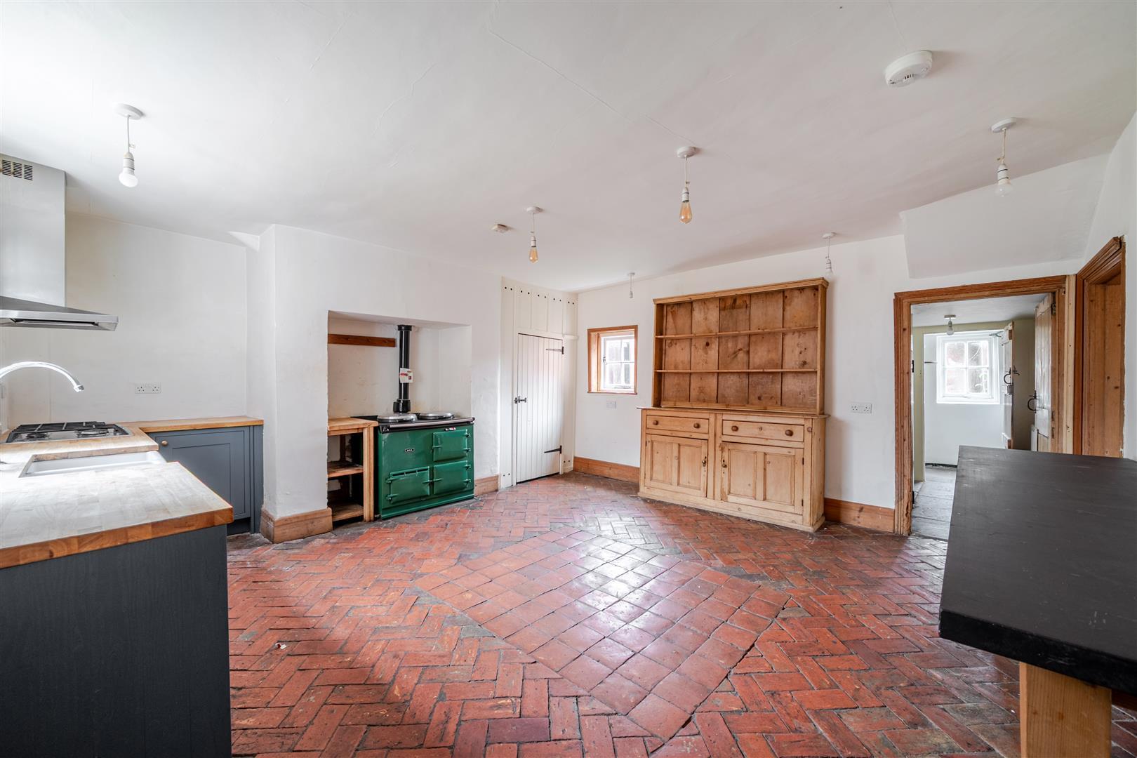 Property Image 1a25313a-3459-4efc-acf0-54a9d9add21d
