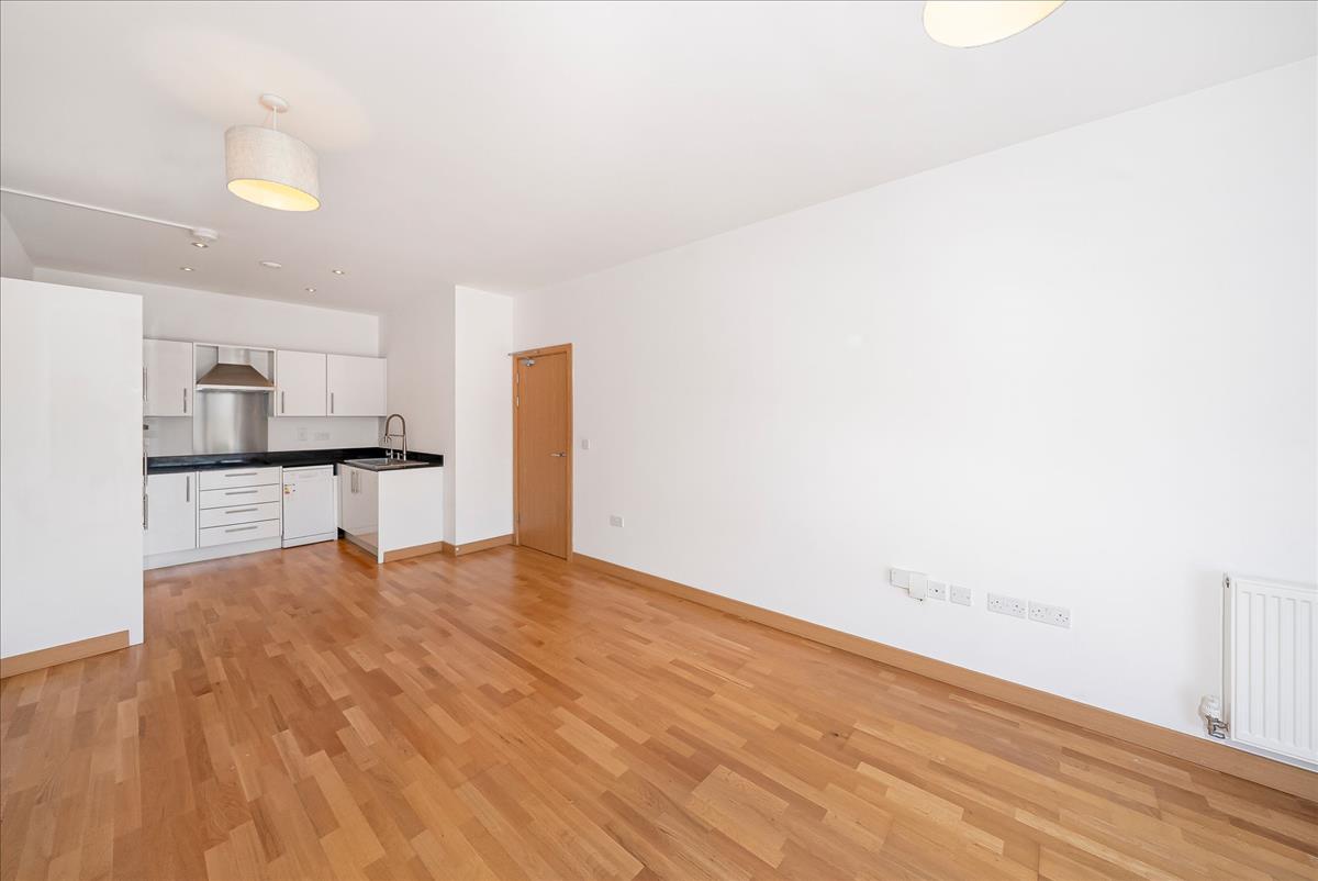 Property Image 1a27baac-99b7-4a2d-933b-fd6bc45f8439