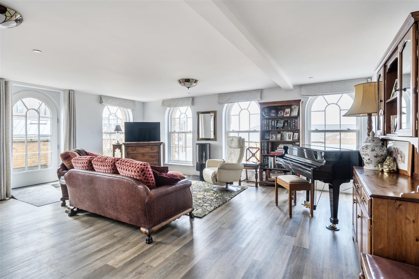 Property Image 1a345f5d-2803-4f63-a6ba-8f800311b623