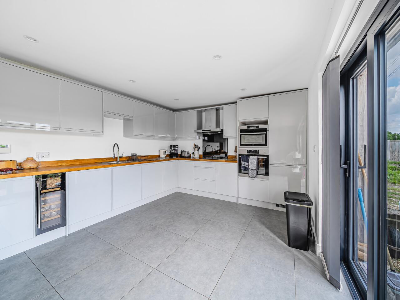Property Image 1a379249-6b8e-4147-857b-17a0959e46e2