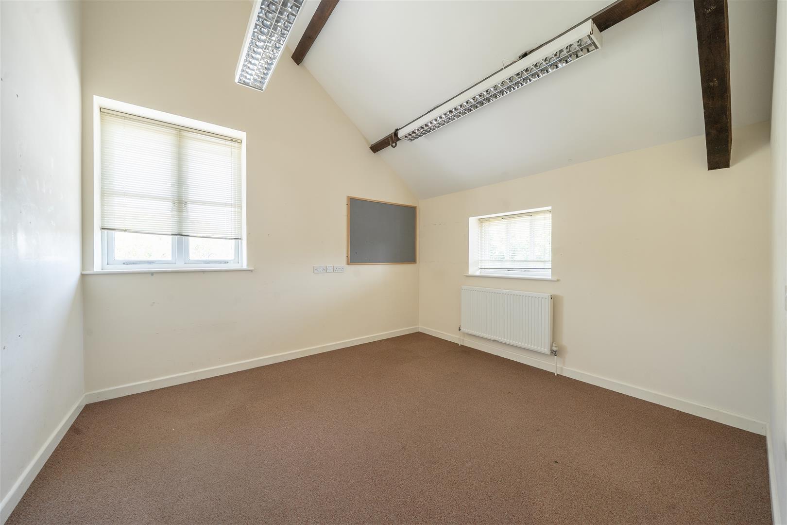 Property Image 1a3b62c0-f3cd-4739-b020-0942a0c5481f