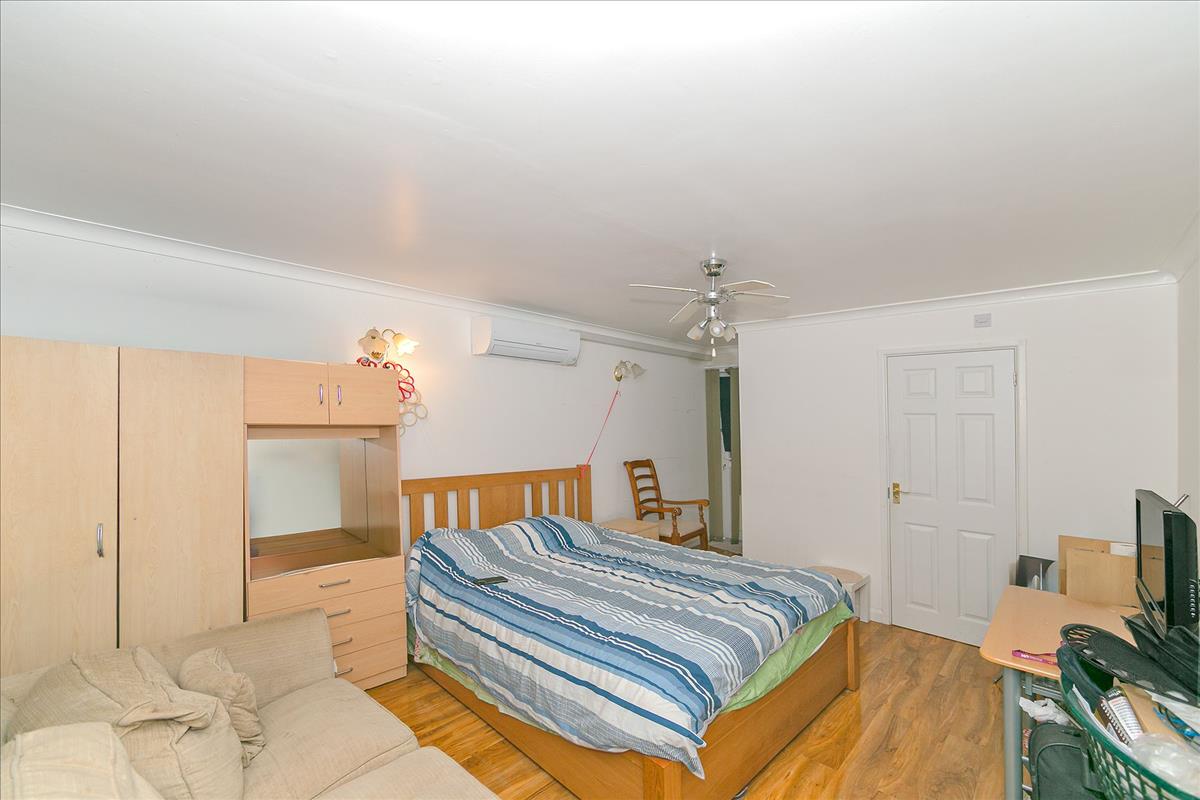 Property Image 1a41f2ec-8fb3-459f-9fd3-8ceba3dd3af8