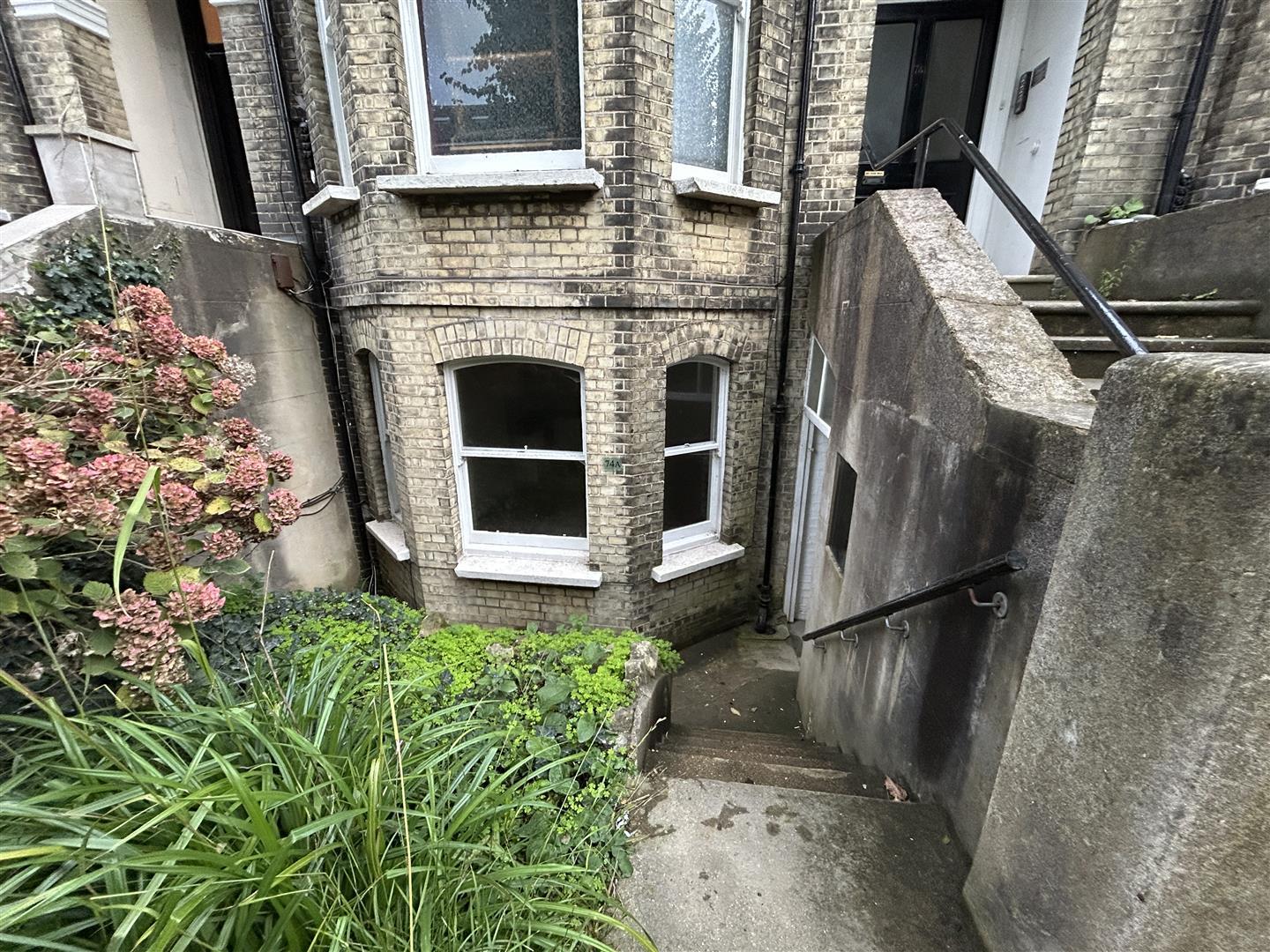 Property Image 1a496353-775d-483b-9512-9345320cf2f4
