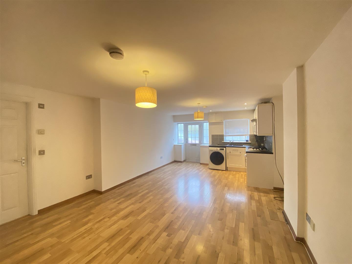 Property Image 1a6621a2-6ce1-46c1-b9a1-35ddc4f82459