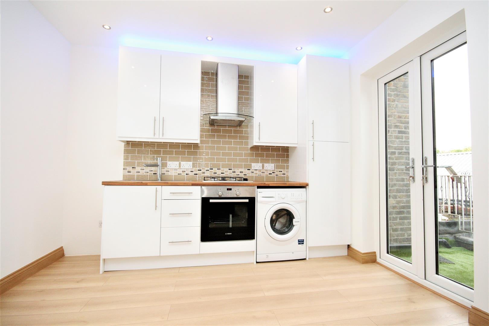 Property Image 1a77ce0f-d95a-4f9c-a7e0-ab93a149ef68