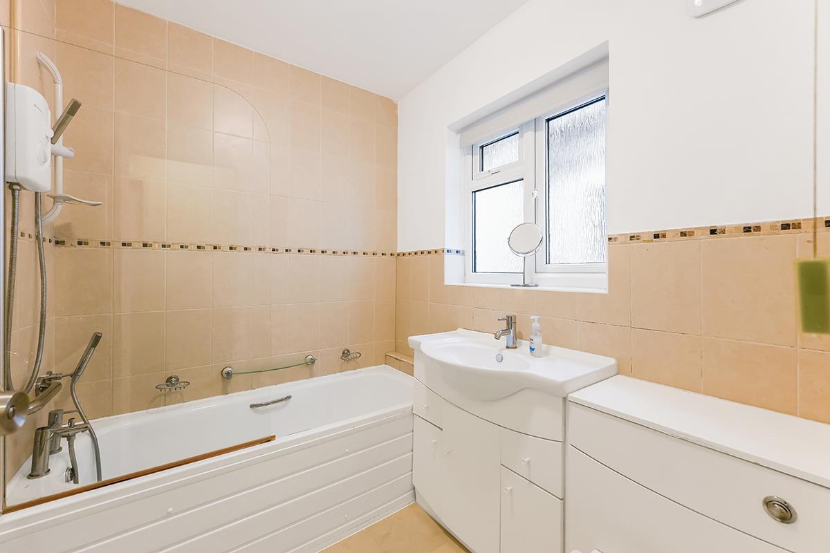 Property Image 1a862de8-5143-46db-8806-93005352b17a