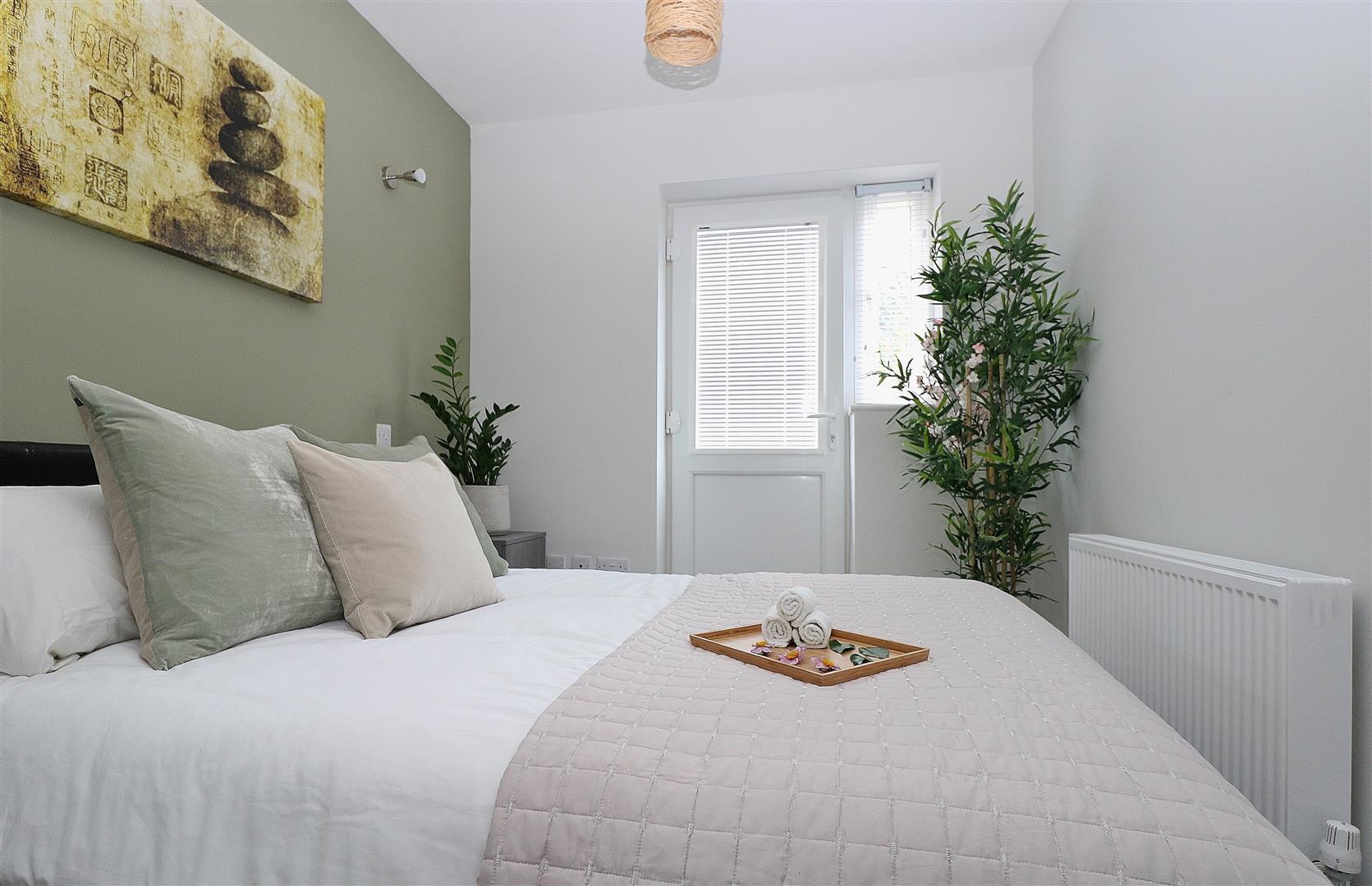 Property Image 1a97f002-9fc6-4e06-bd6c-3fb4ecfed686
