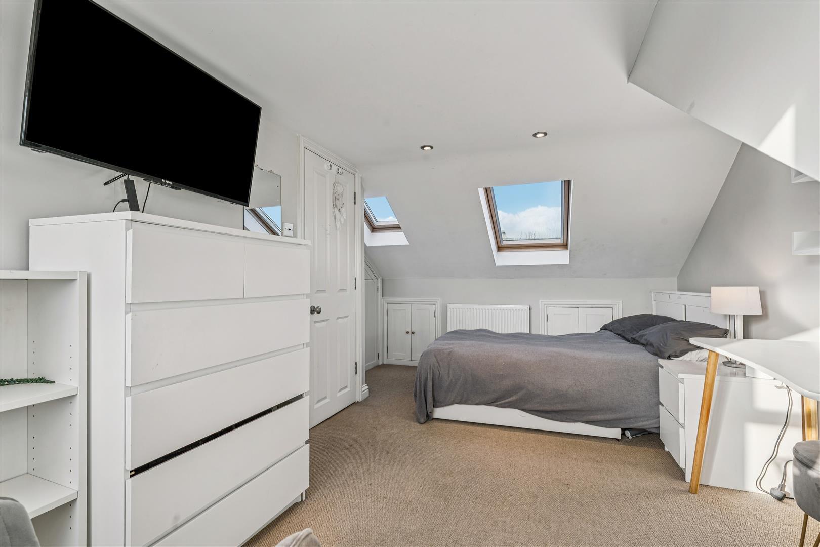 Property Image 1aa29532-e329-46ef-8909-7f3f0f7c012a