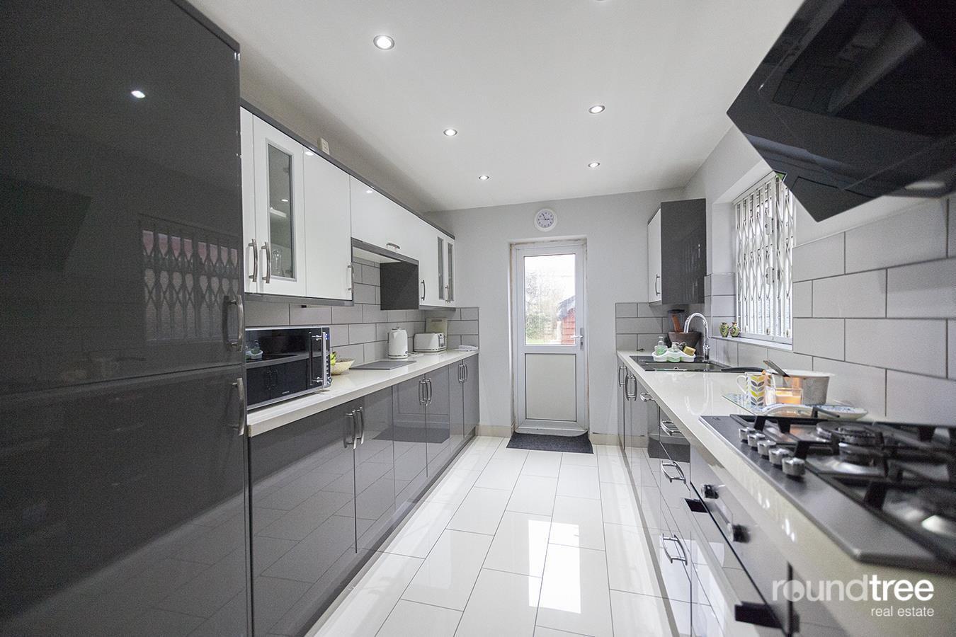 Property Image 1ad53b0f-8dfa-4916-8fdf-760b6f6ddd3a