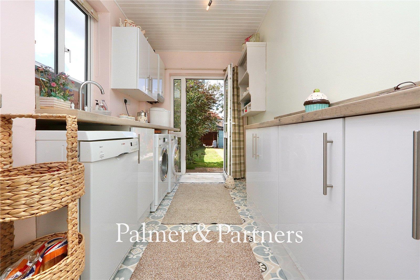 Property Image 1ae79325-6f28-406a-b318-20edcf57f1d9