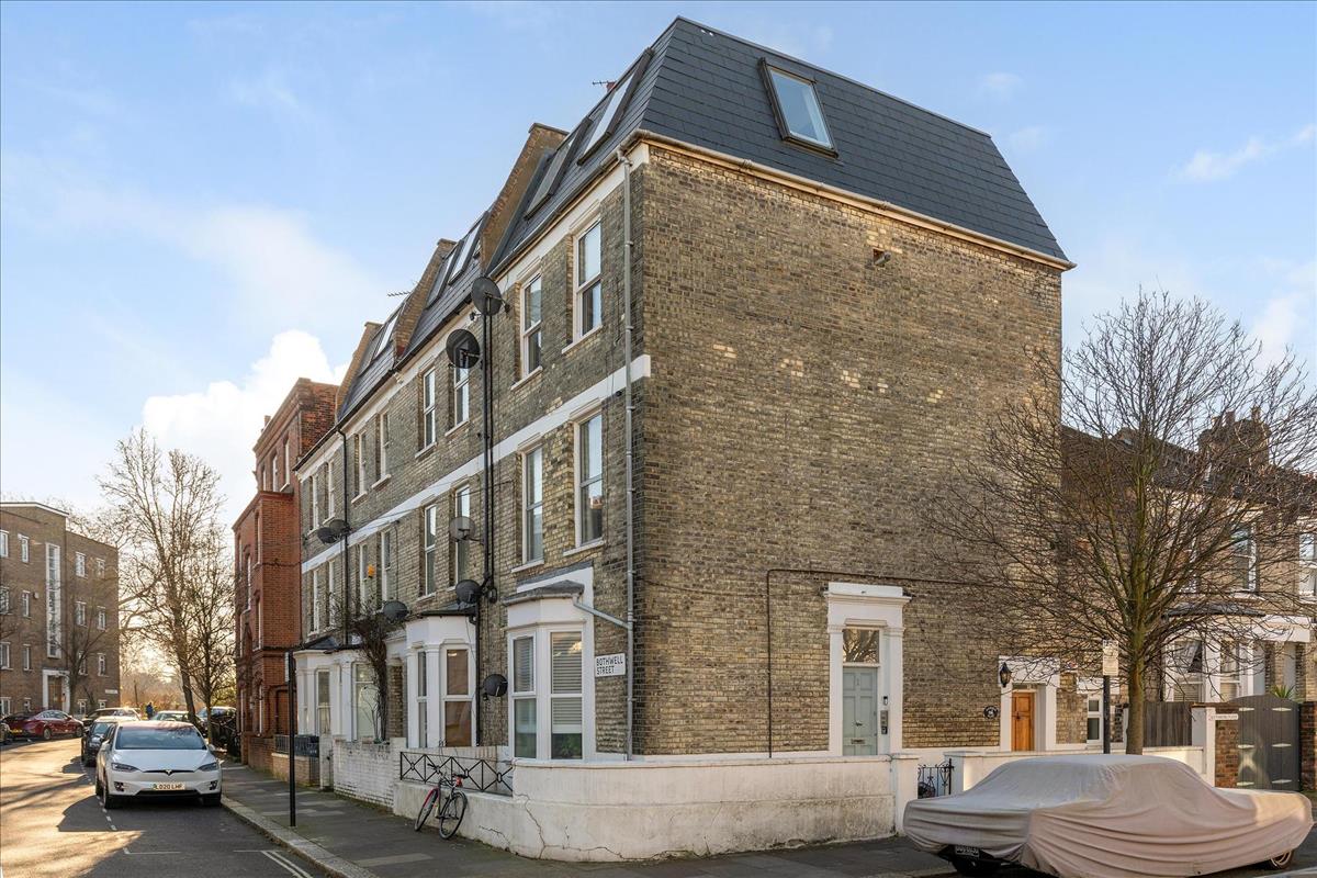 Property Image 1af2126d-8a98-4d25-851d-95321d4d7837