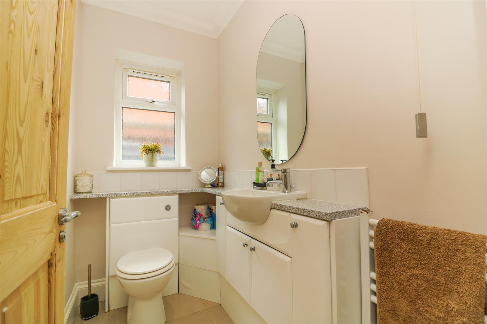 Property Image 1b1123c4-54cf-414b-8c27-2f2d17e3effd