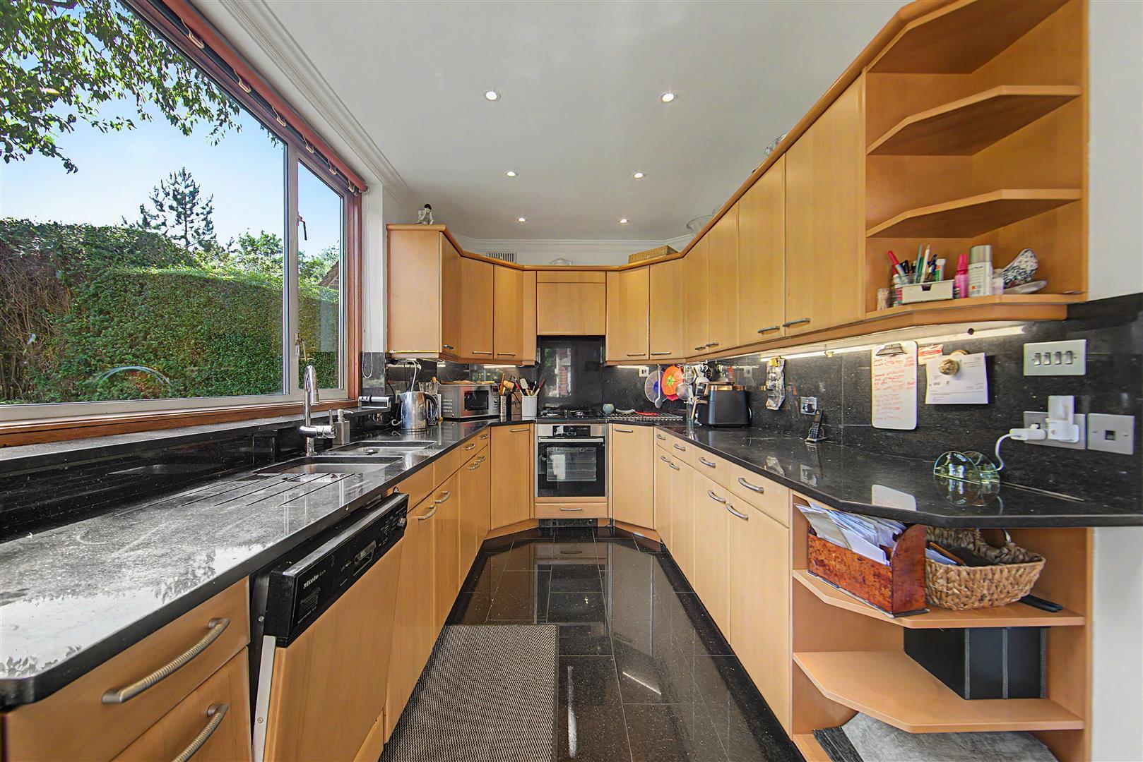 Property Image 1b155024-0fdd-4efc-8f70-69735e873b9d