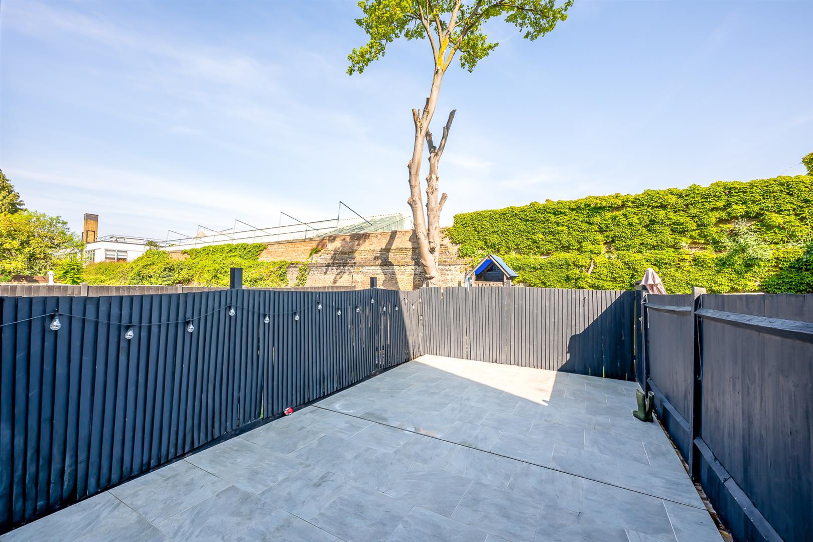 Property Image 1b175c73-71c3-41b3-bc02-534486e5c4b8