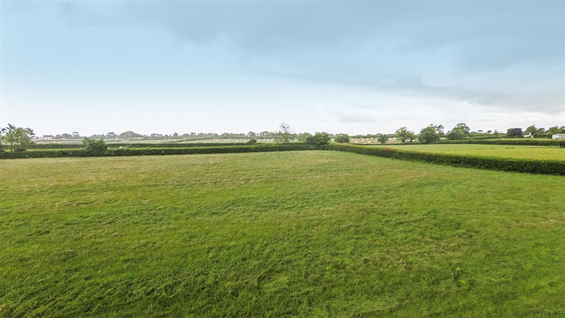 Property Image 1b6bd675-1f61-459c-8914-bc03c5c2474a