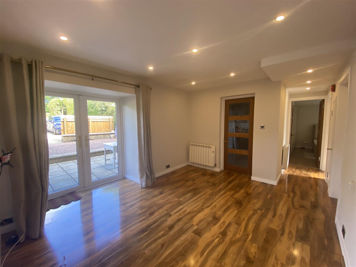 Property Image 1b6fd0e9-0f8d-46a7-b37a-798bfc3f5dfc